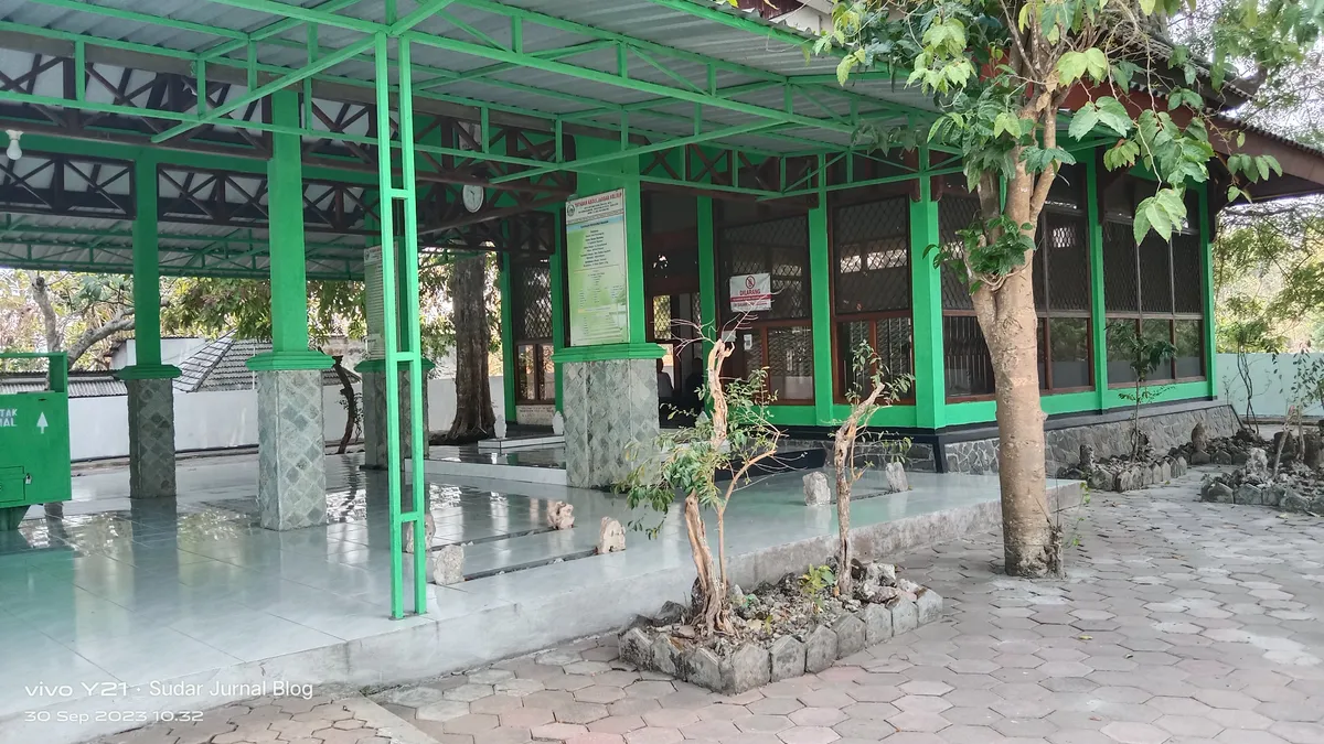 Mampir Ziarah ke Makam Syeh Al Jabbar Ngelirip