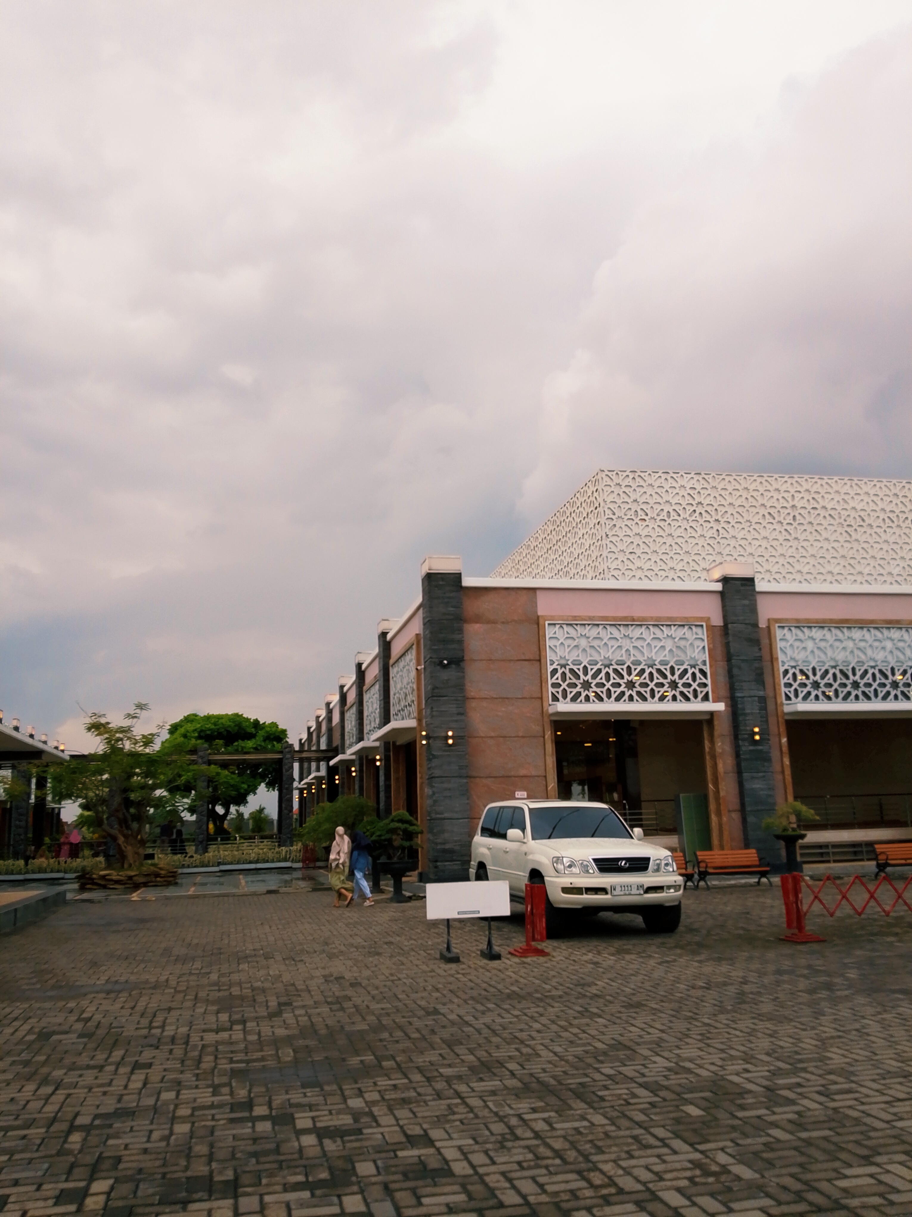 Masjid Namira Lamongan